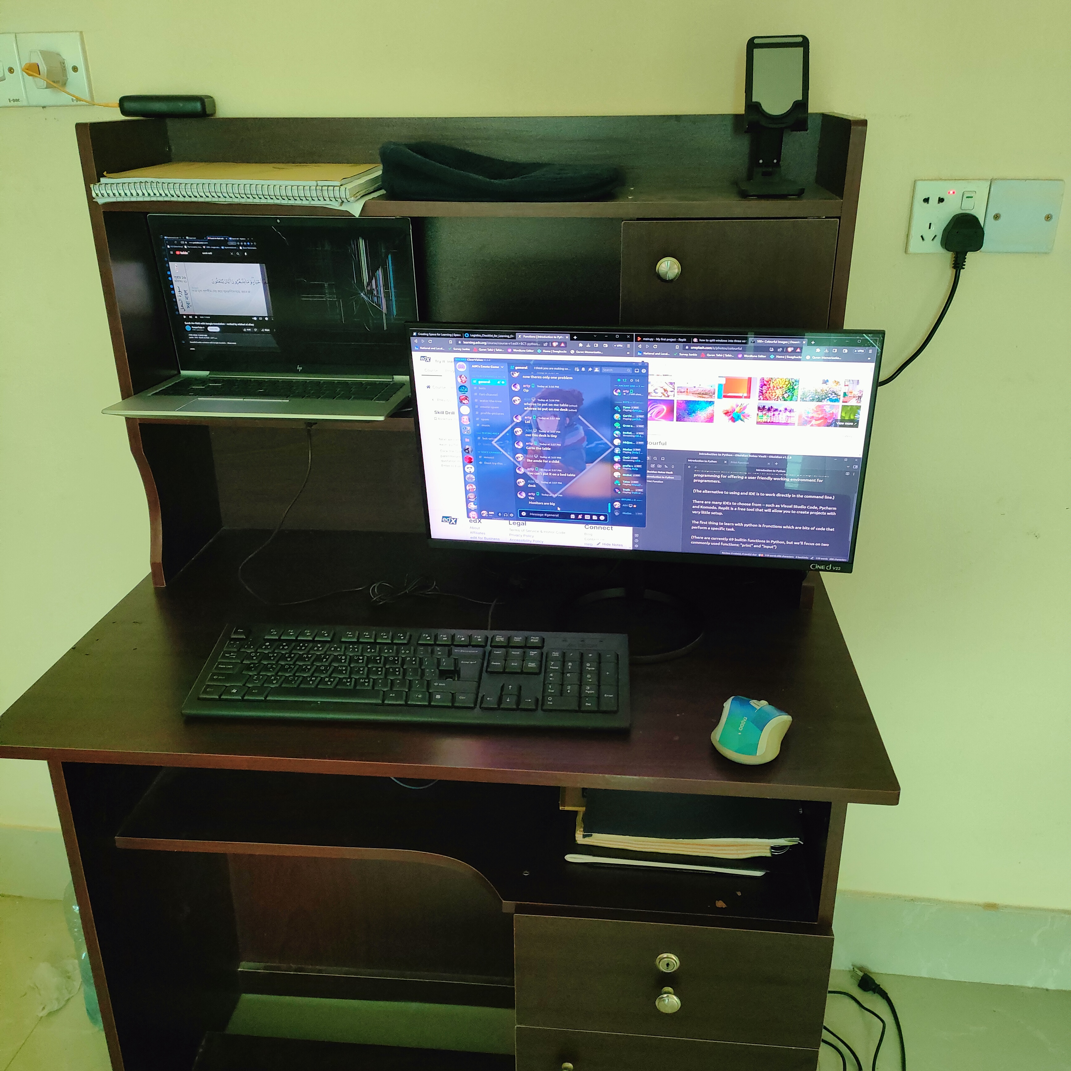 Workspace with Dual Monitors
