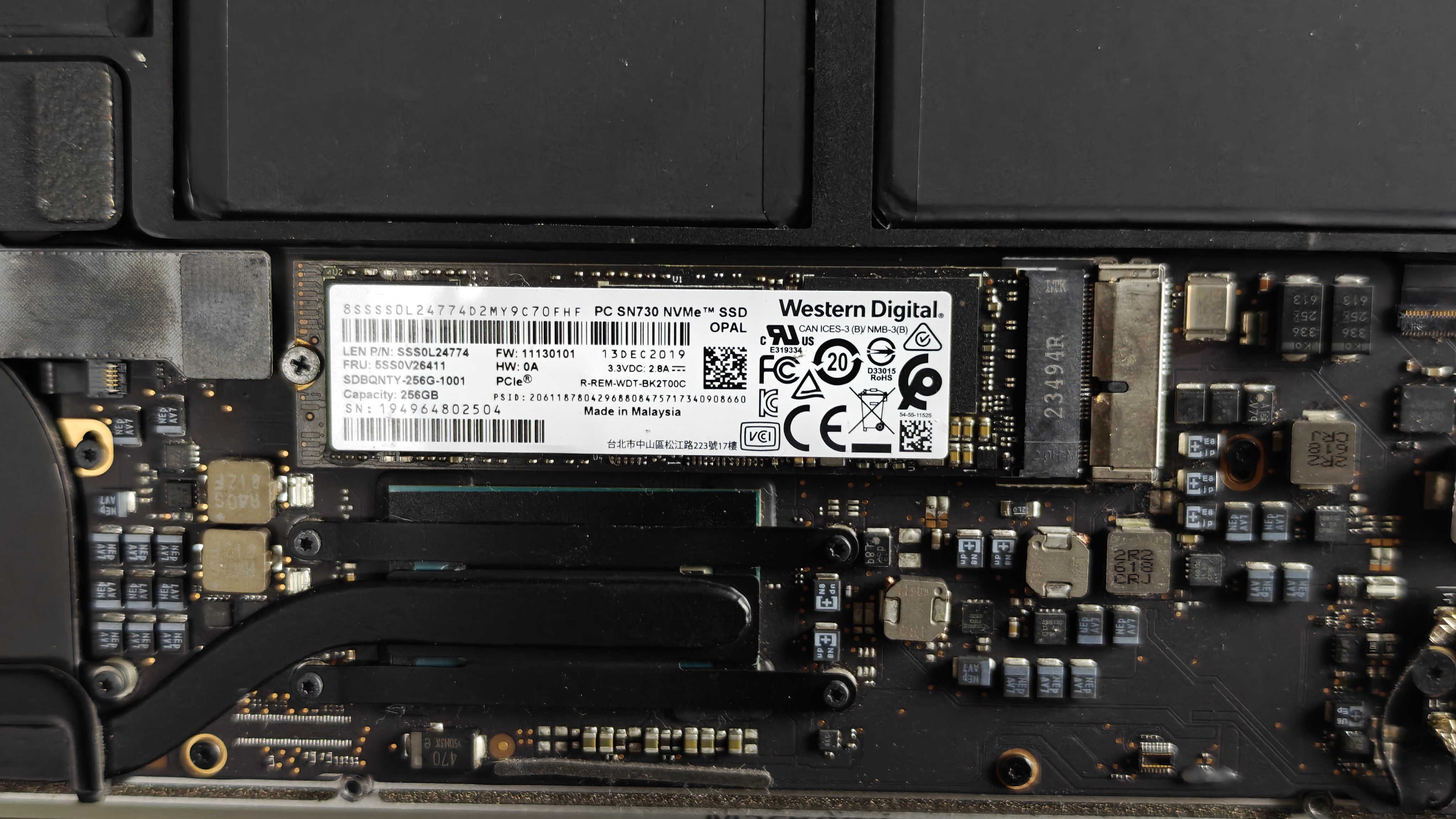 NVMe adapter installation
